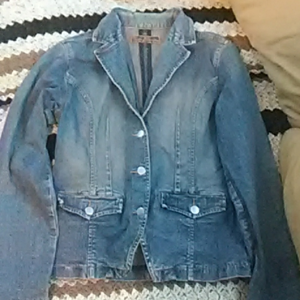 Women's jean jacket